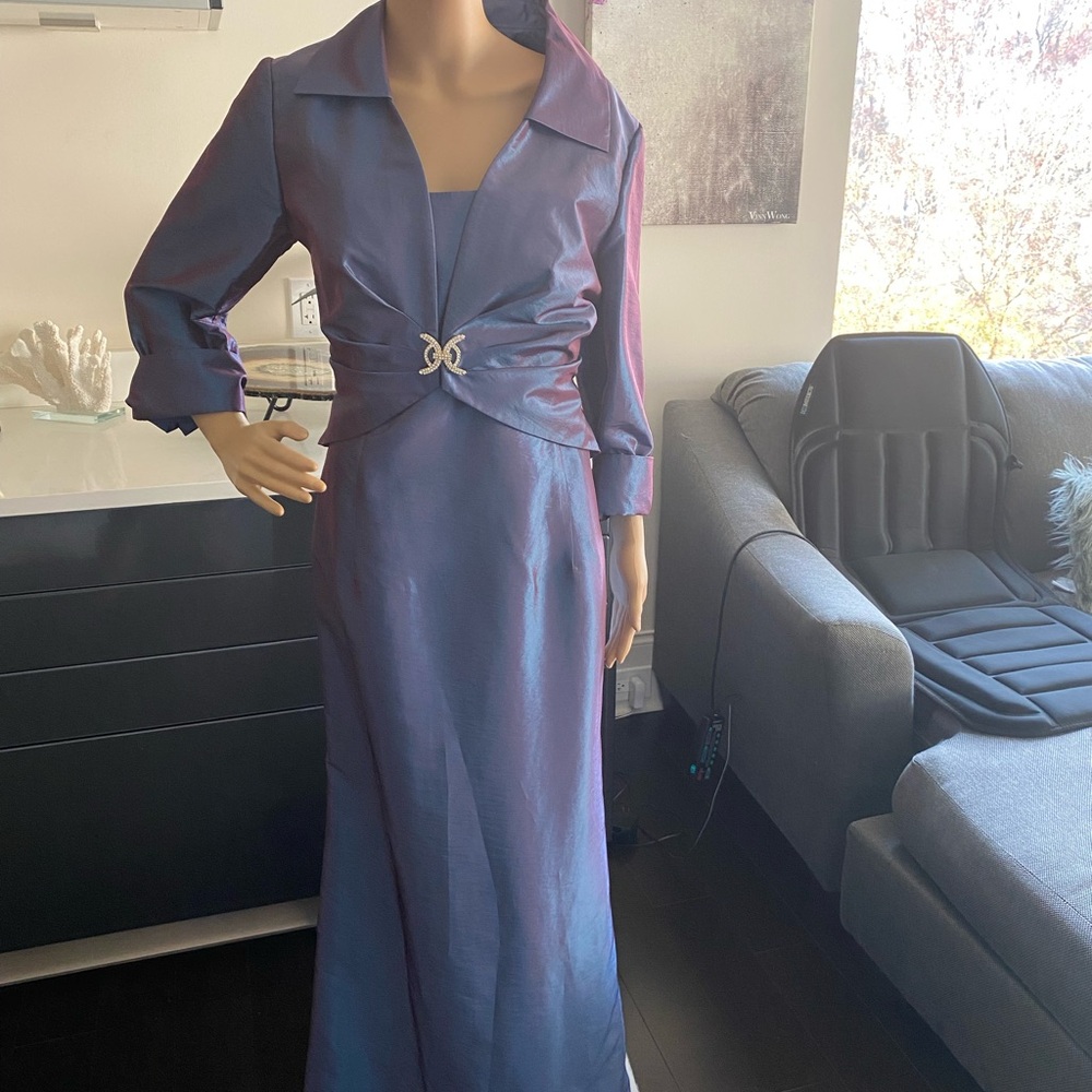 Elegant Purple Long Dress with Unique Buckle